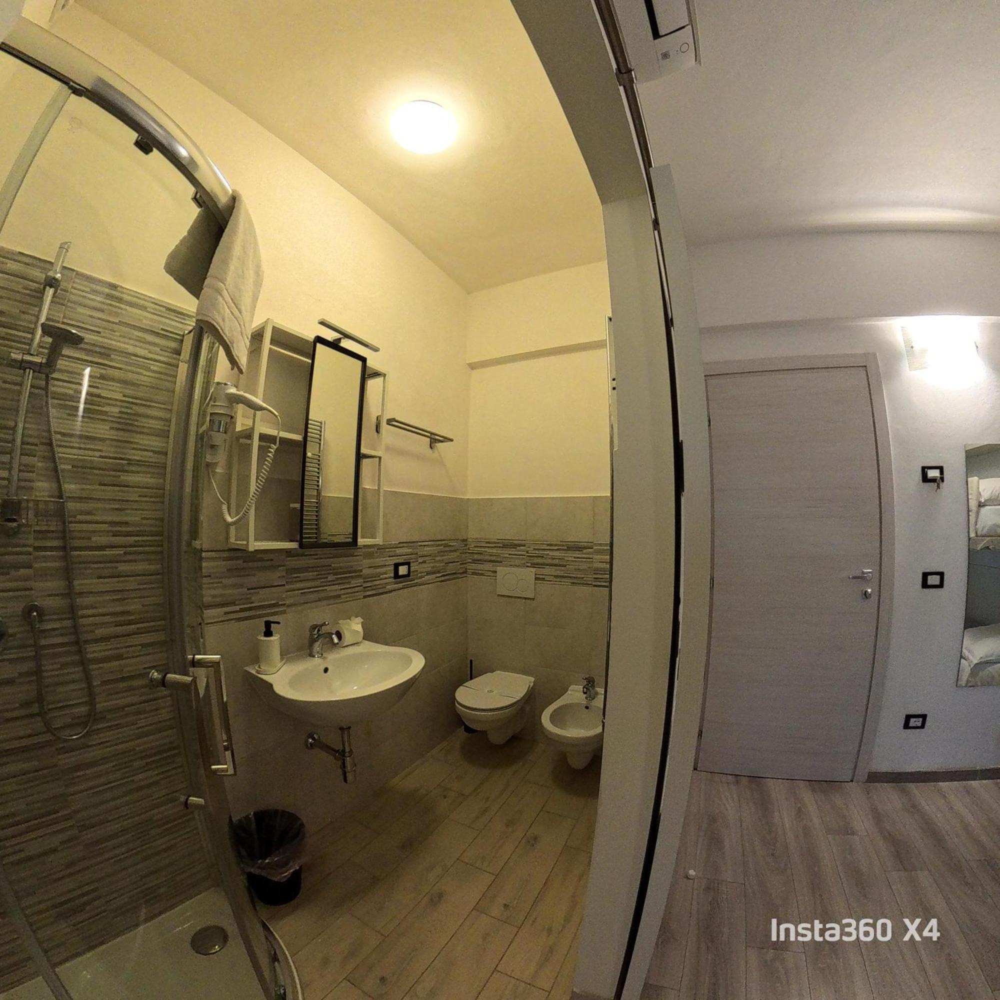 Attico Livorno Bed & Relax Hotel Exterior photo