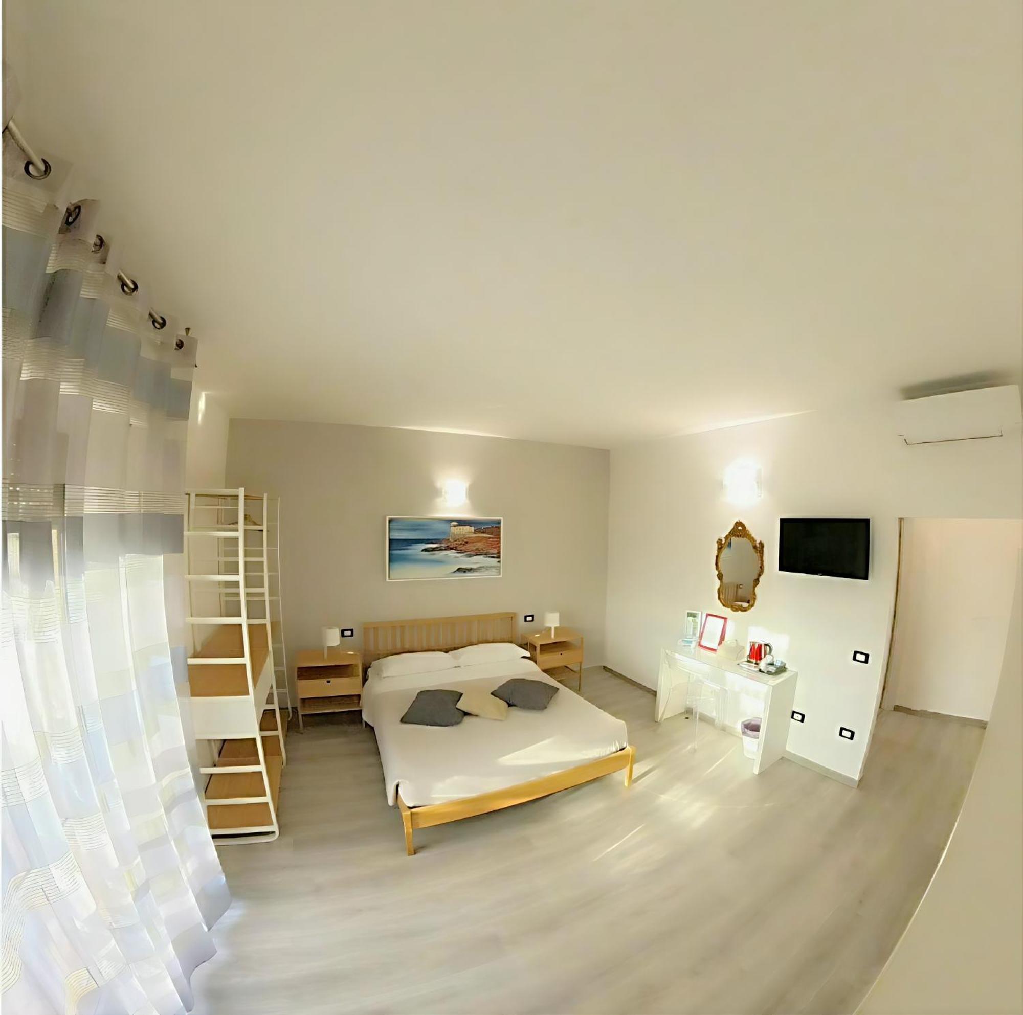 Attico Livorno Bed & Relax Hotel Exterior photo